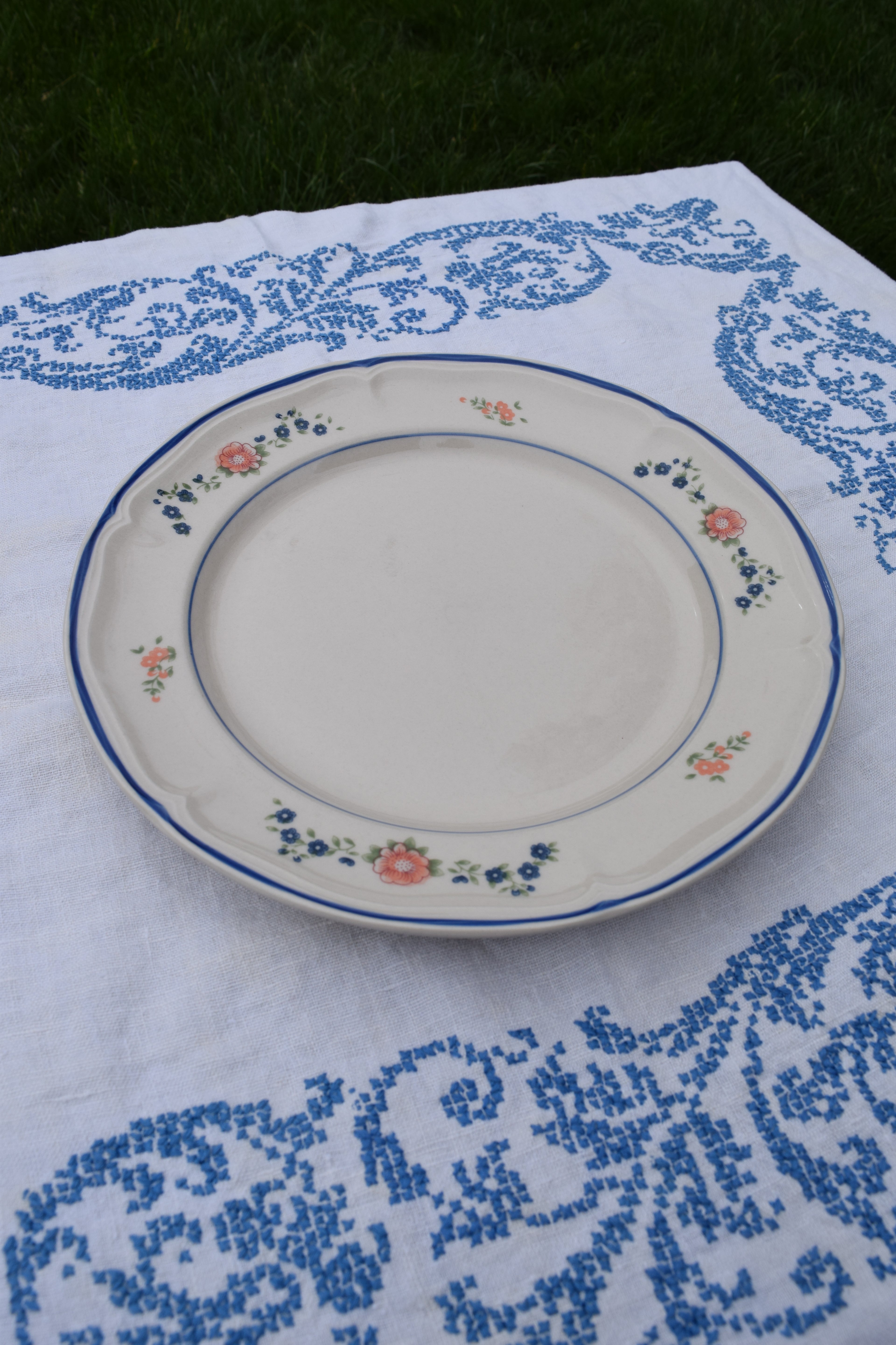 Blue and pink stoneware